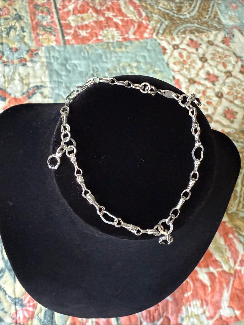 925 Sterling Silver Link hearts and charms Bracelet - Silver